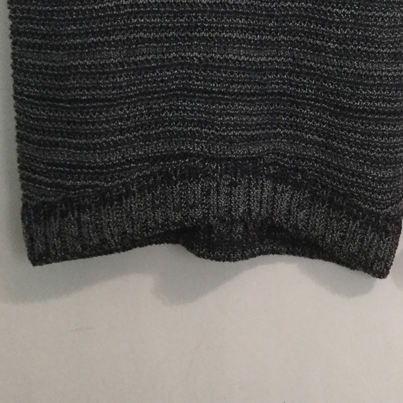 Massimo Dutti - Blue knit sweater vest. (SOLD) - Picture 3 of 8